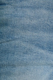 Bermuda azul clara slim en jean con desgastes y tiro bajo