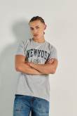 camiseta-manga-corta-unicolor-en-algodon-con-diseno-college-de-new-york