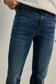 Jean tiro bajo slim azul oscuro ajustado con 5 bolsillos