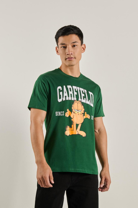 Camiseta verde oscura con cuello redondo y arte de Garfield