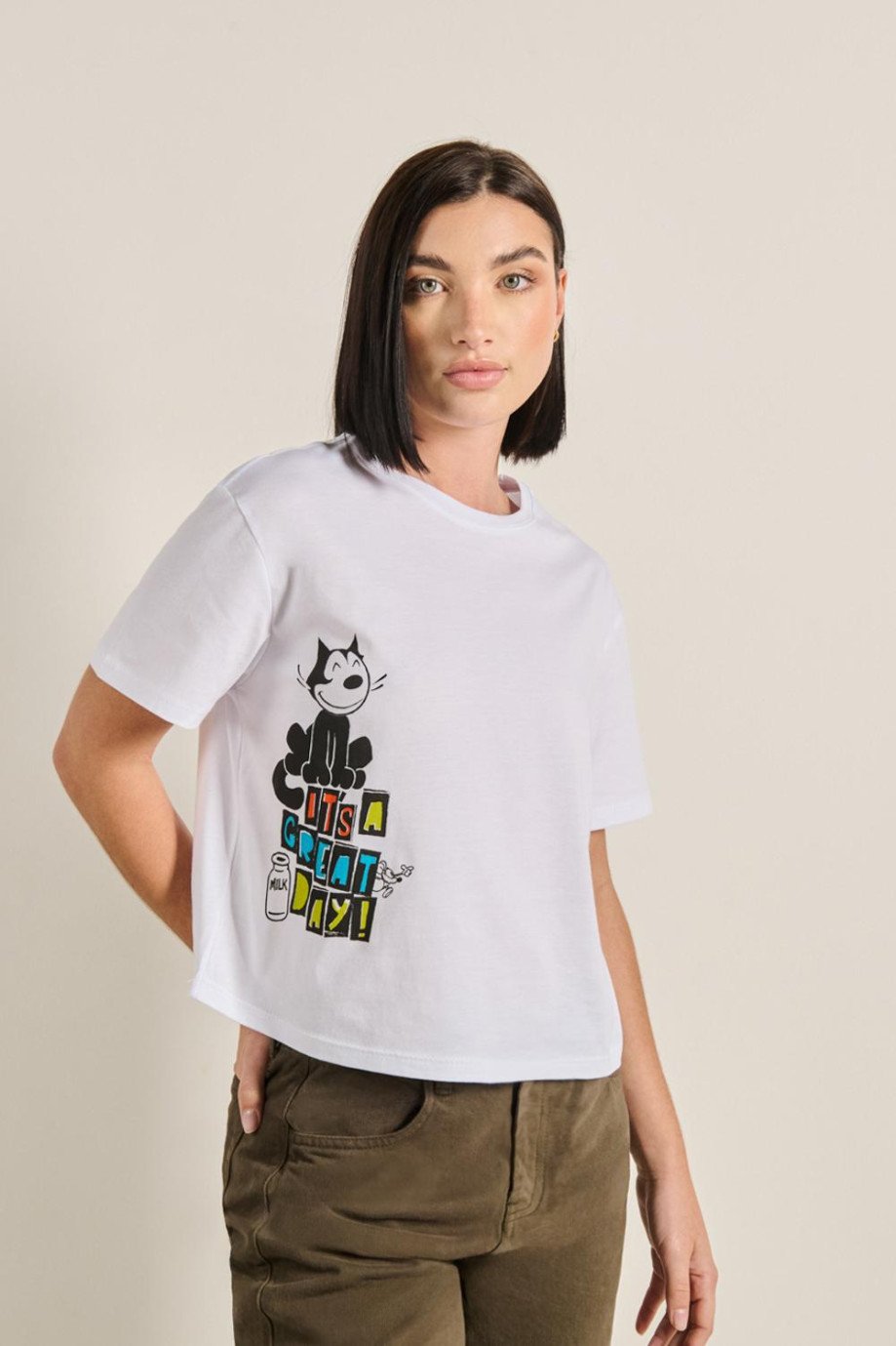 Camiseta crop top crema clara con diseño de Félix el Gato