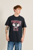camiseta-unicolor-oversize-con-diseno-college-de-tenis-y-cuello-redondo