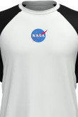 Camiseta manga ranglan corta unicolor con logo de NASA