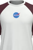 Camiseta manga ranglan corta unicolor con logo de NASA