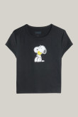 Camiseta negra con estampado de Snoopy y cuello redondo