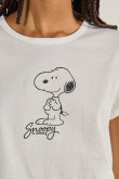 Camiseta crema clara manga corta y arte de Snoopy en frente