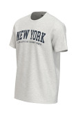 Camiseta unicolor con arte college New York y cuello redondo