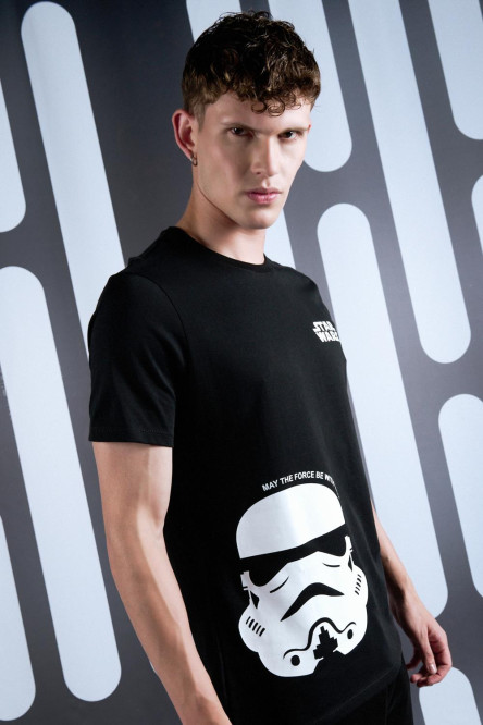 Camiseta negra en algodón manga corta y diseño de Star Wars