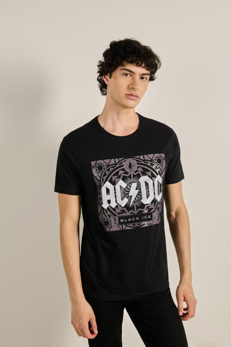 Camiseta manga corta negra en algodón con diseño de AC/DC
