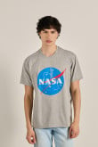 Camiseta unicolor oversize con cuello redondo y logo de NASA