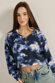 Buzo unicolor tie dye crop top estampado con capota