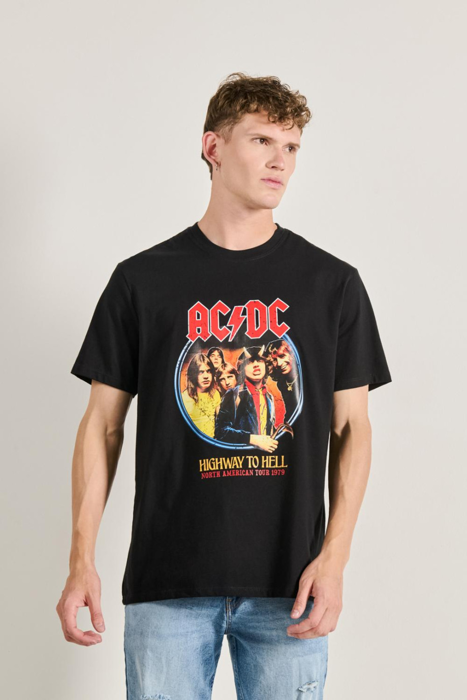 Camiseta negra manga corta oversize con diseño de AC/DC