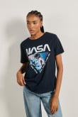 Camiseta crop top unicolor con diseño de NASA en frente