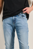 Jean skinny azul claro tiro bajo con ajuste ceñido