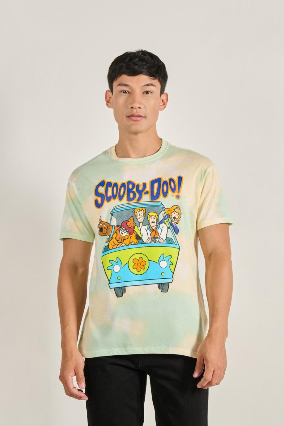 Camiseta crema clara tie dye con diseño de Scooby-Doo