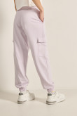 Pantalón jogger cargo unicolor con bolsillos laterales