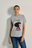 camiseta-manga-corta-con-estampado-de-mafalda-entre-flores