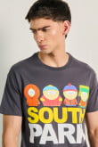 Camiseta gris con diseño de South Park y cuello redondo