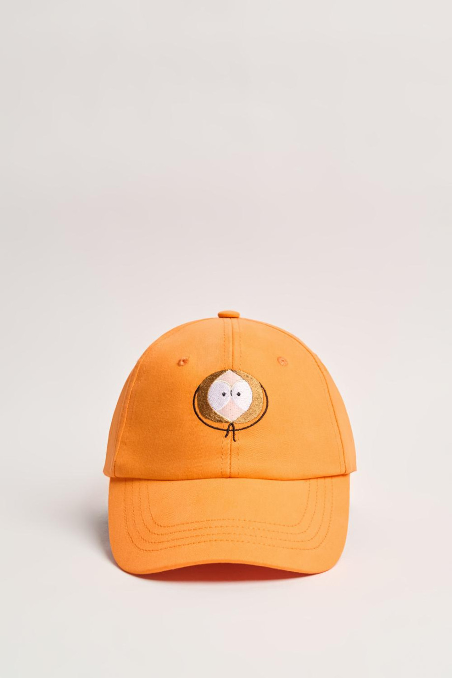 Cachucha naranja beisbolera con bordado de South Park