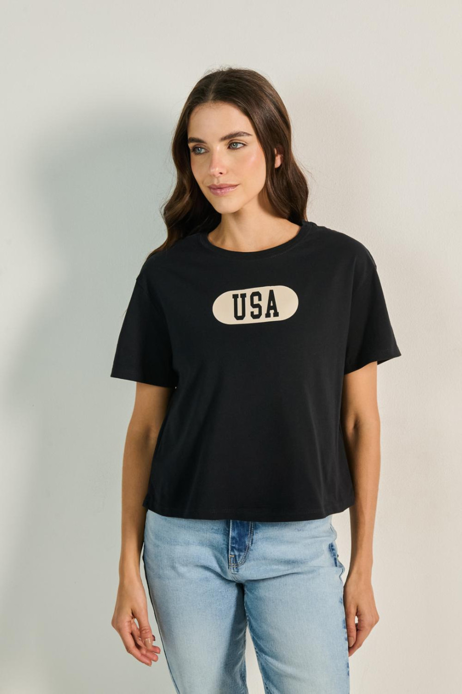 Camiseta crop top unicolor con diseño college de USA