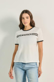 camiseta-para-mujer-manga-corta-cuello-y-punos-en-color-contraste-estampada-en-frente-estilo-racer