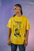 Camiseta amarilla tie dye oversize con diseño de Bob Esponja