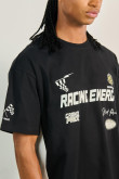 Camiseta negra oversize con estampado racer y manga corta