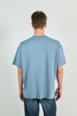 Camiseta azul cuello redondo oversize con frase en frente