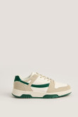 Tenis cremas casuales con contrastes verdes y suela plana