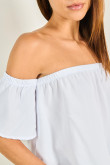 Blusa crop top unicolor con hombros descubiertos