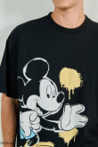 Camiseta negra oversize manga corta con diseño de Mickey