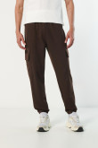 Jogger cargo unicolor ajustado con bolsillos laterales