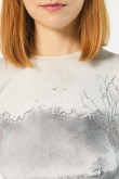 Camiseta manga corta crema con diseño de paisaje en frente