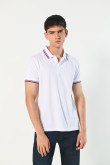 camiseta-unicolor-polo-con-tejido-en-punos-y-cuello