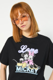 Camiseta negra oversize con diseño de Mickey y manga corta