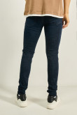 Jean súper skinny ajustado azul intenso con tiro bajo