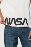 Camiseta de NASA crema clara con cuello redondo