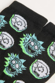 Medias largas negras con diseños de Rick and Morty