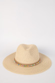 Sombrero fedora crema con cinta decorativa y ala plana