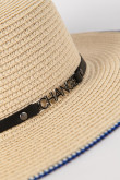 Sombrero floppy crema con ala ancha y cinta decorativa