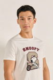 Camiseta manga corta unicolor con Snoopy estampado