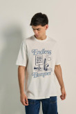 camiseta-oversize-manga-corta-de-snoopy-surfista