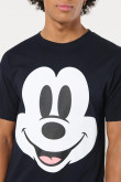 Camiseta azul intensa cuello redondo con arte de Mickey