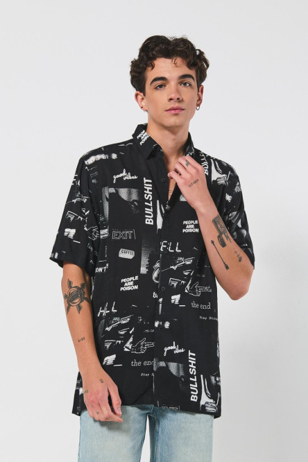 Camisa estampada unicolor con manga corta y botones