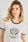 Camiseta unicolor college deportiva con manga corta