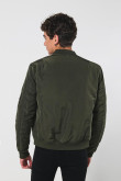 Chaqueta unicolor acolchada bomber con forro interno