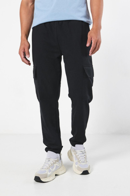 Pantalón unicolor jogger cargo con bolsillos laterales