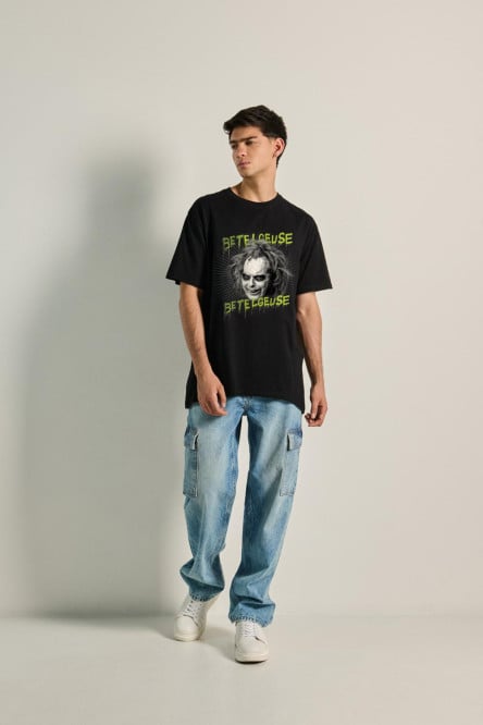 Camiseta oversize unicolor con diseño de Beetlejuice