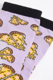 Medias lilas largas con diseños de pizza y contrastes