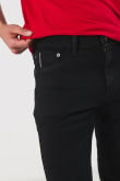 Jean ceñido skinny negro con tiro bajo y bolsillos